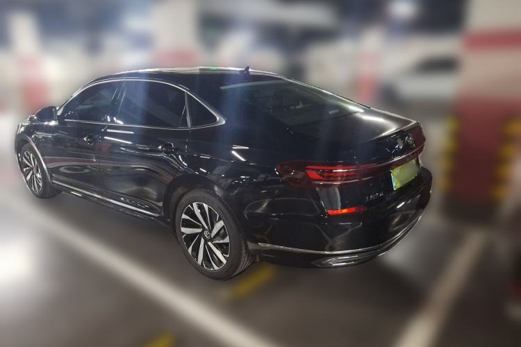 Used Volkswagen Passat 2025 Premium Version 380TSI Dragon Edition
