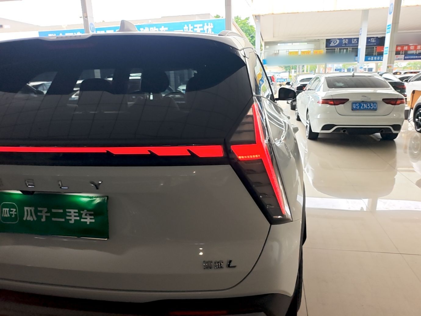 Geely Auto FX11 2023 1.5TD DCT Prestige Edition — снимка 9