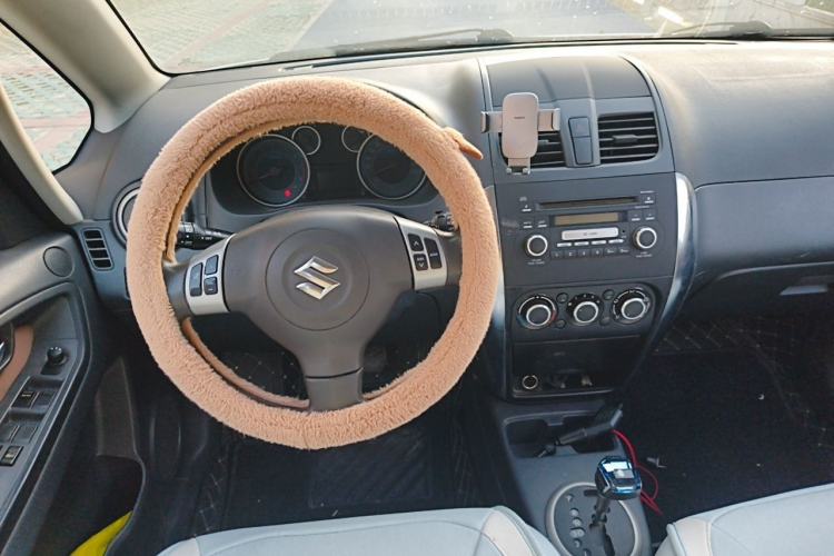 Used Suzuki SX4 2013 1.6L Automatic CoolRide Model
