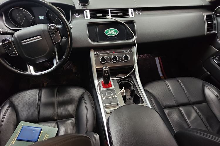 Used Land Rover Range Sport 2016 3.0 SC V6 SE Interior 2