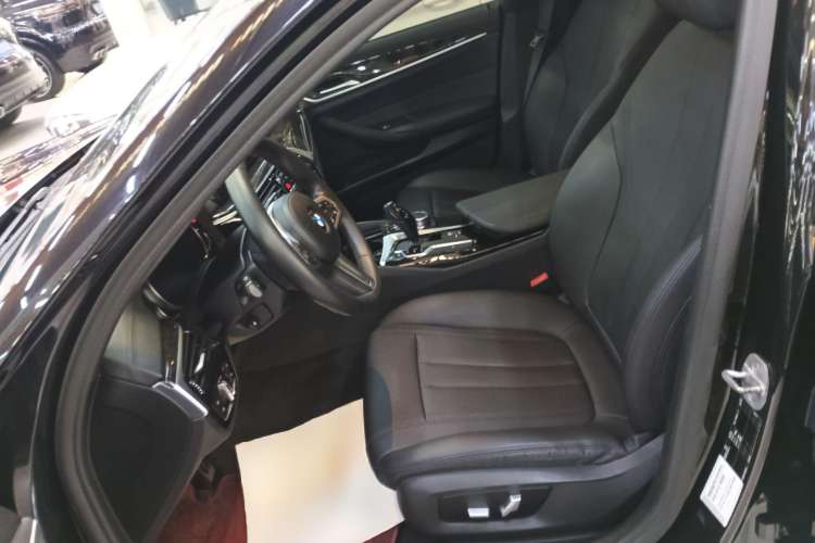 Used BMW 5 Series 2018 525Li M Sport Package
