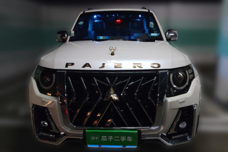 Used Mitsubishi Pajero 2018 3.0L Automatic Comfort Edition Front