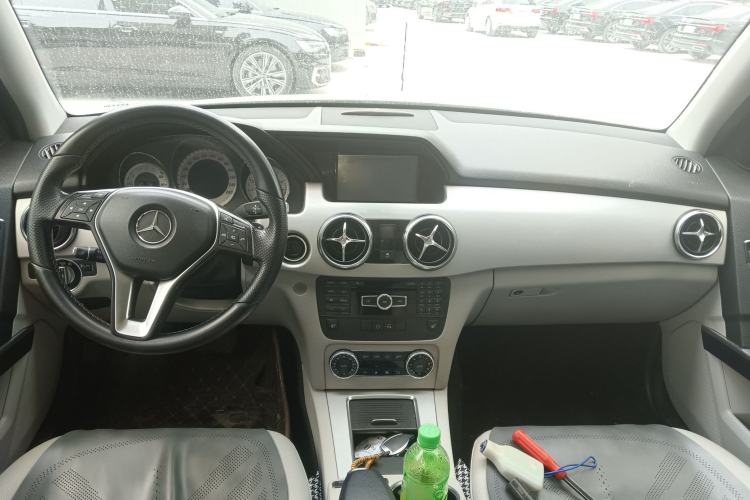 Used Mercedes-Benz GLK-Class 2013 GLK 300 4MATIC Dynamic Sunroof Model