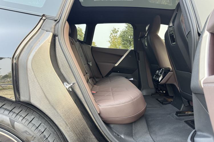 Used BMW iX 2023 xDrive40
