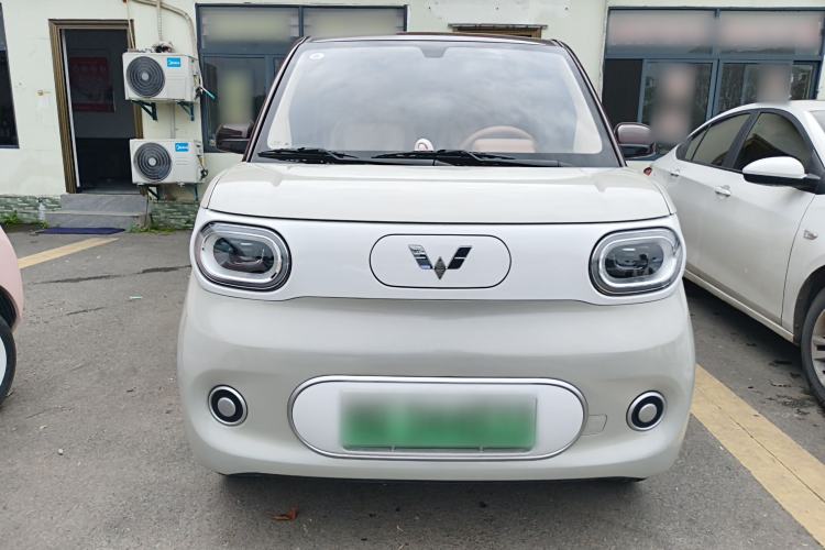 Used Wuling Hongguang MINIEV 2024 3rd Generation 215km Youth Edition Front