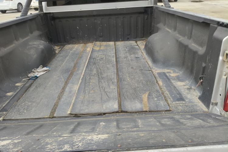 Used Great Wall Wingle 5 2017 2.0T European Version Diesel Two-Wheel Drive Elite Plus Big Double-Cab GW4D20D Trunk