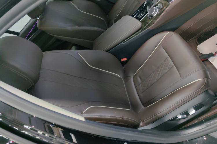 Used BMW 5 Series 2022 Restyled 525Li Luxury Package