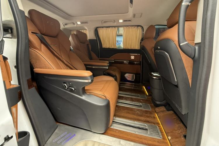 Used Hongqi HQ9 2023 2.0T Smart Connect Flagship Edition
