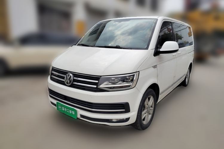 Used Volkswagen Multivan 2016 2.0 TSI 4x4 Premium Edition 7-Seater Front Left 45 Deg