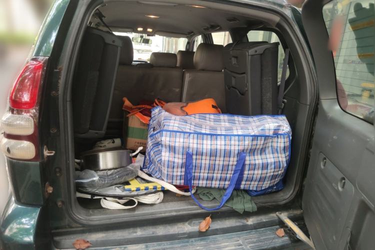 Used Toyota Prado 2004 GX 2.7 Automatic Model Trunk