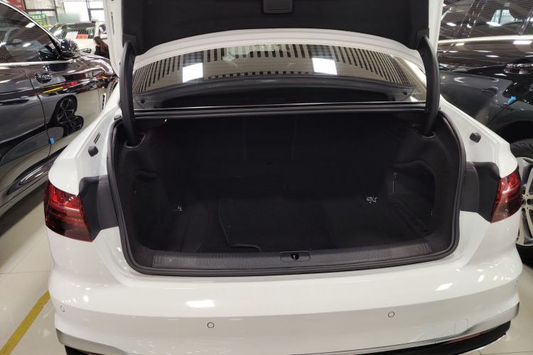 Used Audi A4L 2024 40 TFSI Fashion Dynamic Model
