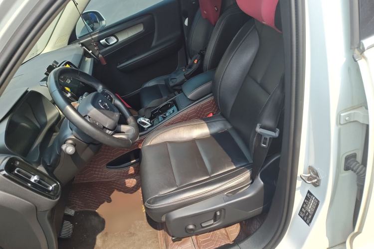 Used Volvo XC40 2020 T4 Four-Wheel Drive Smart Luxury Edition Left Front Seat