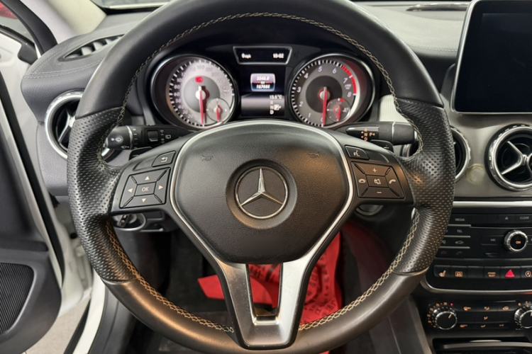 Used Mercedes-Benz GLA 2016 GLA 220 4MATIC Fashion Edition