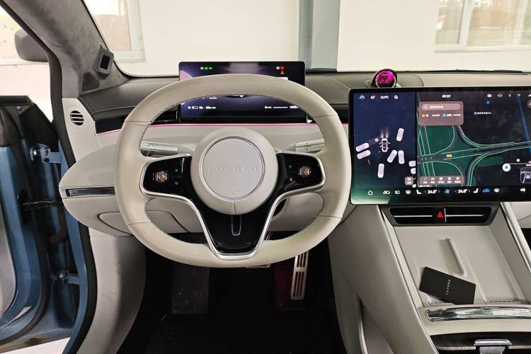 Used Hima Luxeed S7 2024 Max+ Rear-Drive Ultra-Range Intelligent Driving Edition Steering Wheel