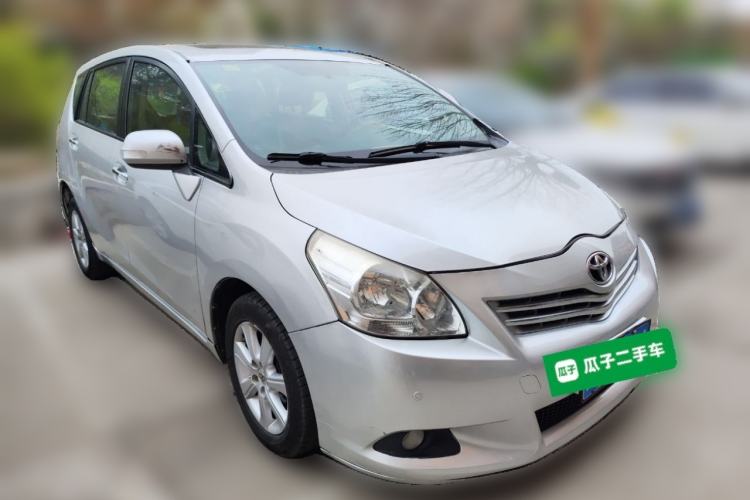 Used Toyota Verso 2011 180G CVT Luxury Edition Front Right 45 Deg