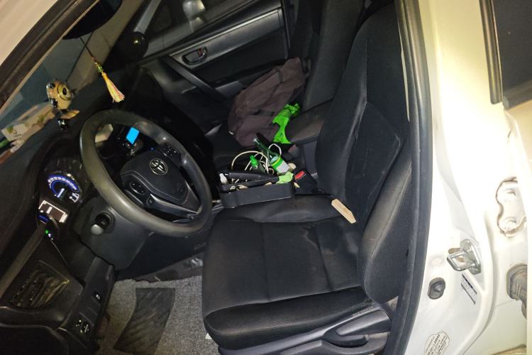 Used Toyota Levin 2016 Dual-Engine 1.8H GS E-CVT Elite Model with Sunroof Left Front Seat