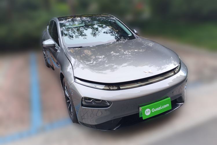 Used XPeng P7 2022 625E Front Right 45 Deg