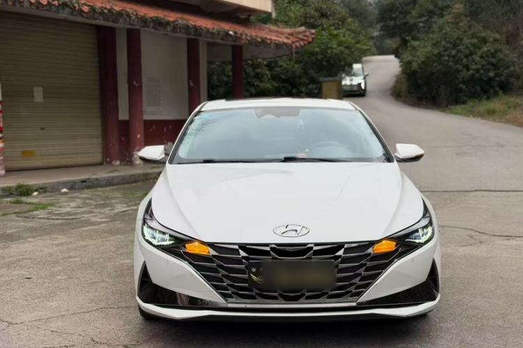 Used Hyundai Elantra 2022 1.5L CVT LUX Prestige Edition