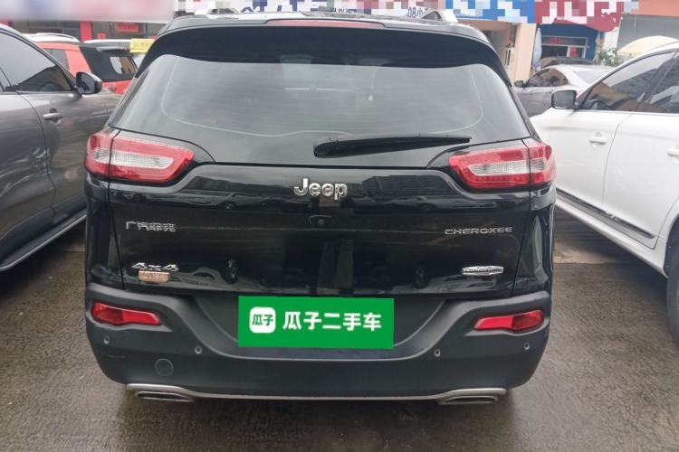 Used Jeep Cherokee 2016 2.4L Professional Edition Rear