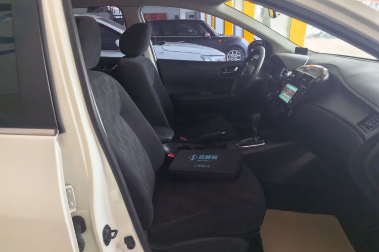 Used Nissan Tiida 2014 1.6L CVT Comfort Model Right Front Seat