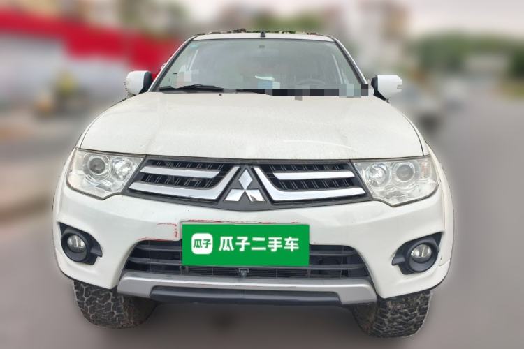 Used Mitsubishi Pajero Sport 2013 3.0L Automatic Two-Wheel Drive Luxury Edition Front