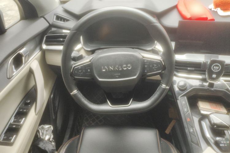 Used Lynk & Co 06 2020 1.5T Type Plus Steering Wheel