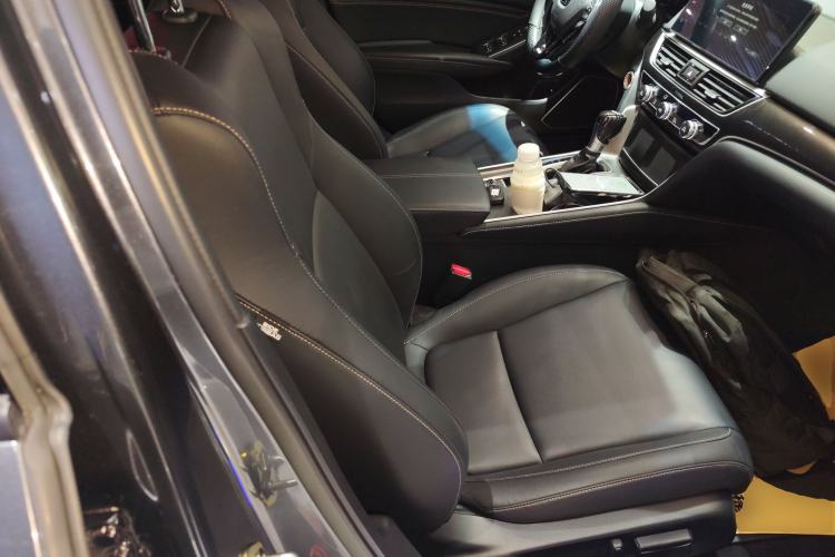 Used Honda Accord 2022 260TURBO Phantom Night · Prestige Edition Right Front Seat