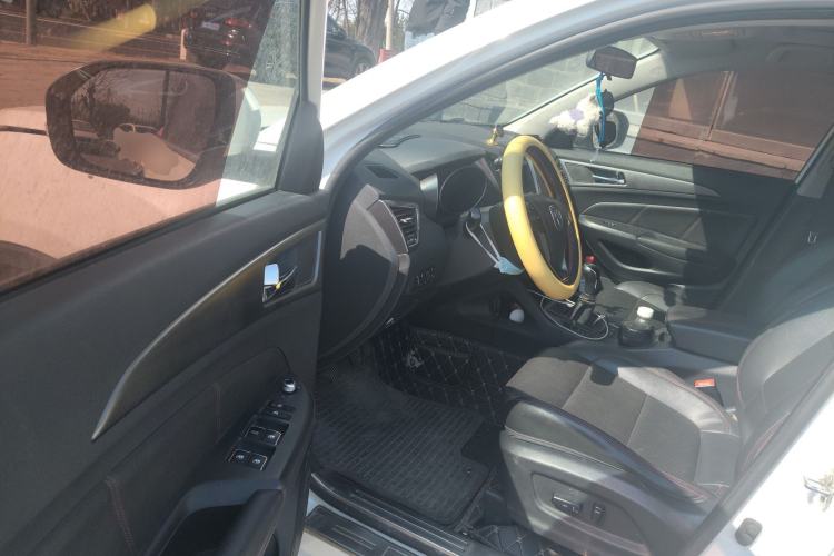 Used Changan CS75 2014 2.0L Manual Leading Version China IV Standard