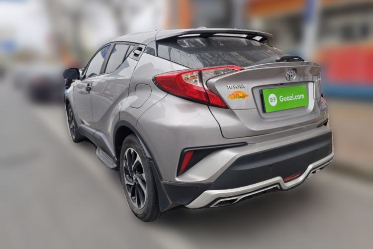 Used Toyota IZOA 2018 2.0L Yichi Version China VI Standard