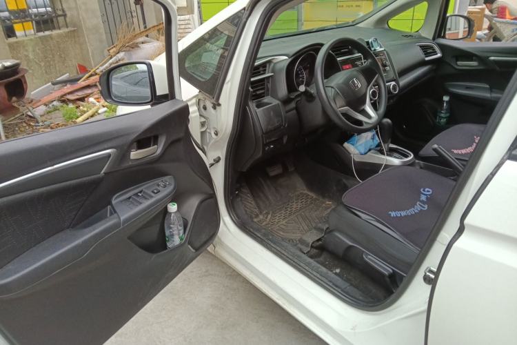 Used Honda Fit 2014 1.5L SE CVT Fashion Model Driver Seat