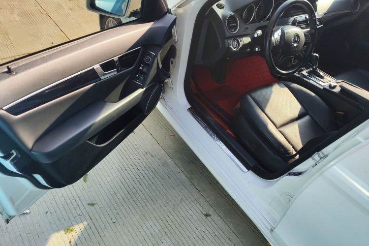 Used Mercedes-Benz C-Class 2013 C 180 Classic Grand Edition
