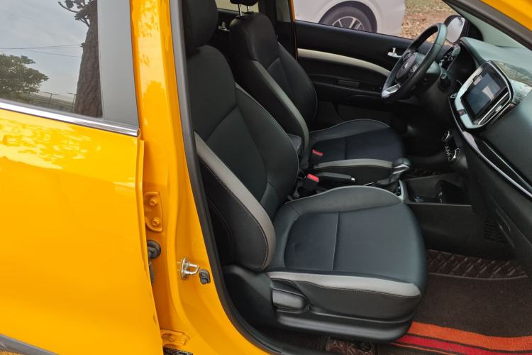 Used Kia kx1 Stonic 2021 1.4L CVT Fun & Sunroof Model Right Front Seat