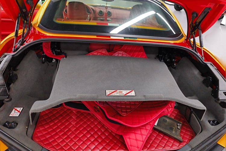 Used Ferrari California T 2009 4.3L Standard Edition Trunk