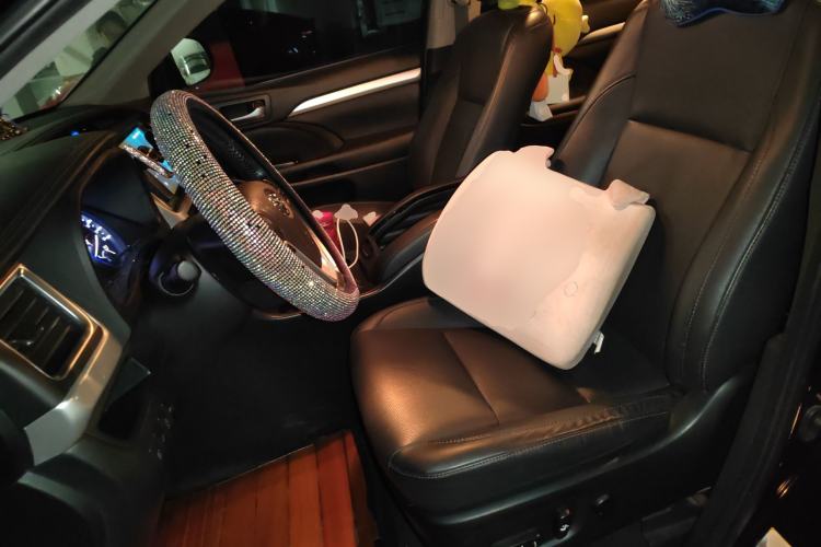 Used Toyota Highlander 2018 2.0T Four-Wheel Drive Prestige Version 7 Seats China V Emission Standard