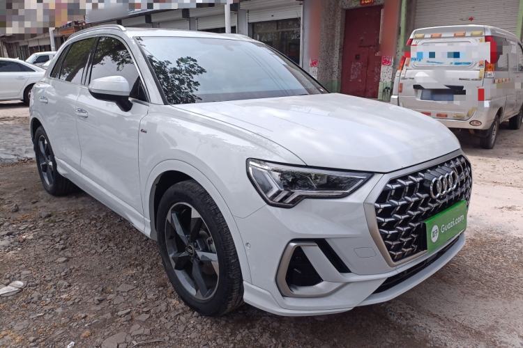 Used Audi Q3 2024 35 TFSI Fashion Dynamic Edition Exterior 1