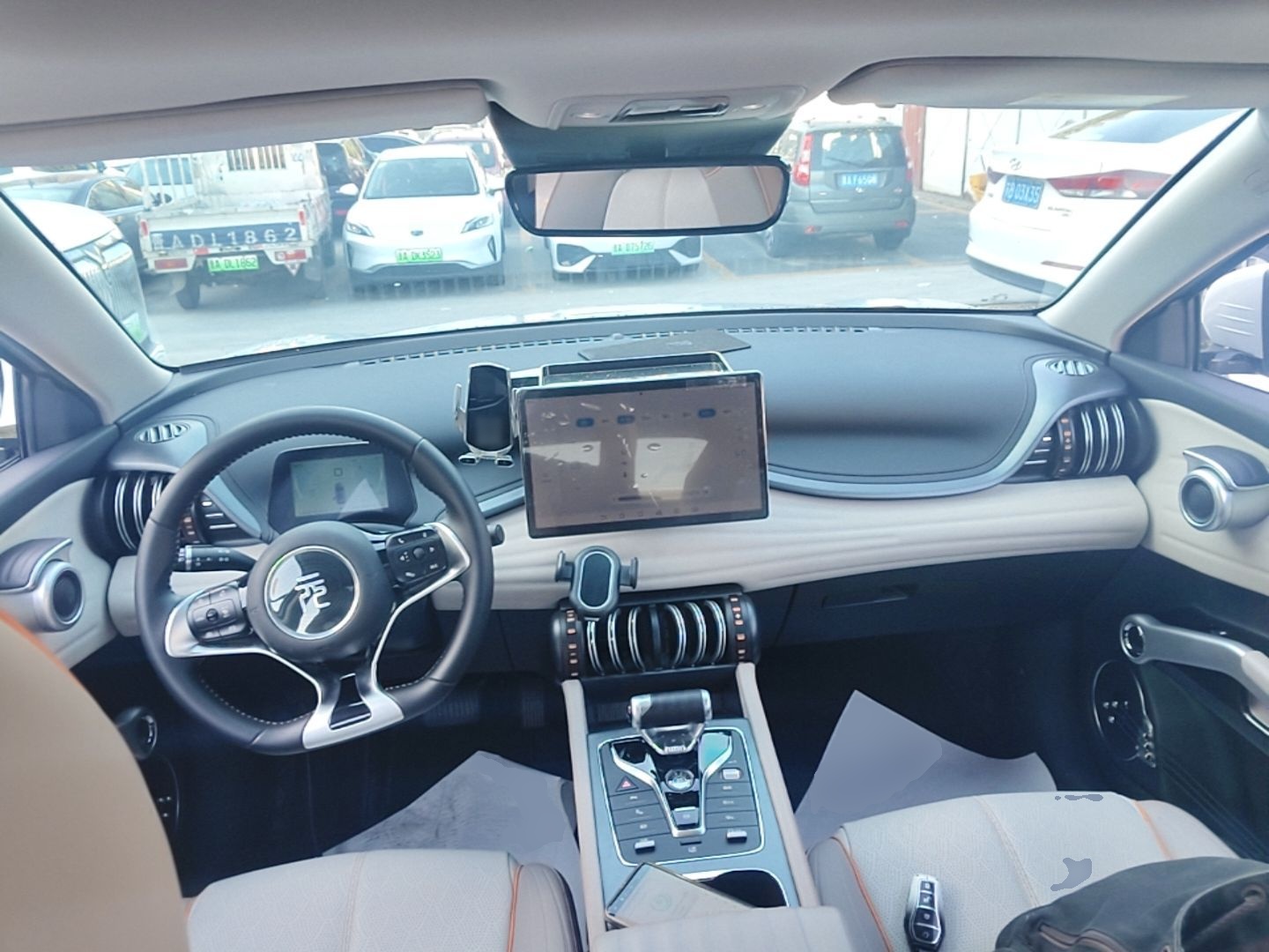 BYD Yuan PLUS 2024 Honor Edition 510KM Beyond Model — снимка 12