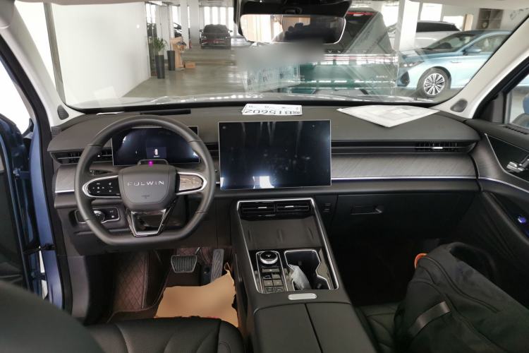 Used Chery Fengyun T9 2024 120 Long-Range Flagship Version 7 Seats Ternary Lithium Center Console