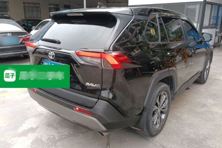 Used Toyota RAV4 2023 2.0L CVT Two-Wheel Drive Fashion Edition
