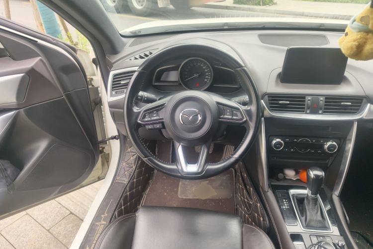 Used Mazda CX-4 2018 2.0L Automatic Two-Wheel Drive Blue Sky Luxury Edition Steering Wheel