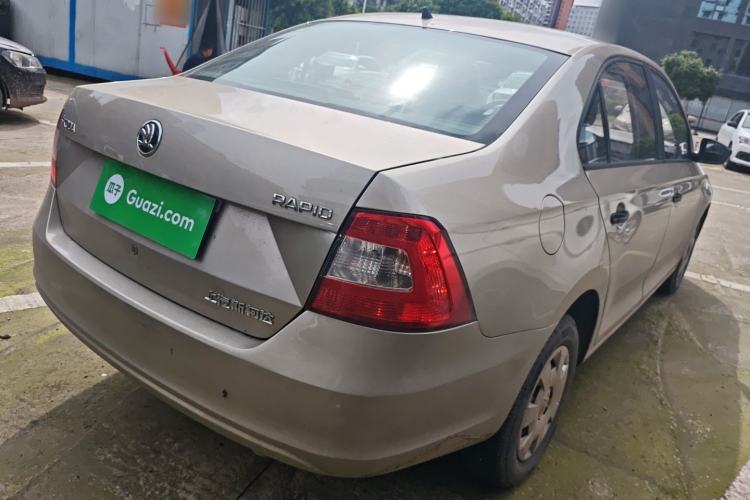 Used Skoda Rapid 2016 1.4L Manual Front-Wheel Drive Model Rear Right 45 Deg