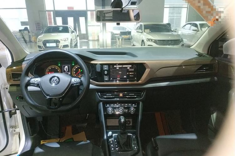 Used Volkswagen Tharu 2019 280TSI Two-Wheel Drive Luxury Version China VI Standard