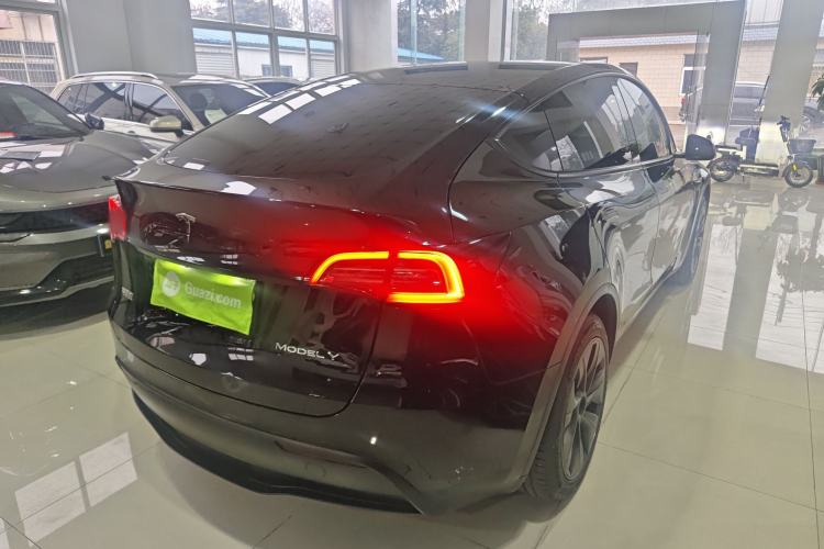 Used Tesla Model Y 2023 Long-Range All-Wheel-Drive Version