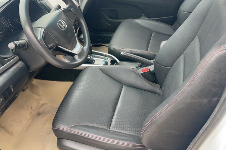 Used Honda Crider 2015 1.8L automatic comfort version