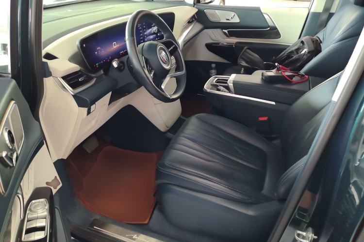 Used Buick Century 2023 2.0T Four-Seat Private Edition Left Front Seat