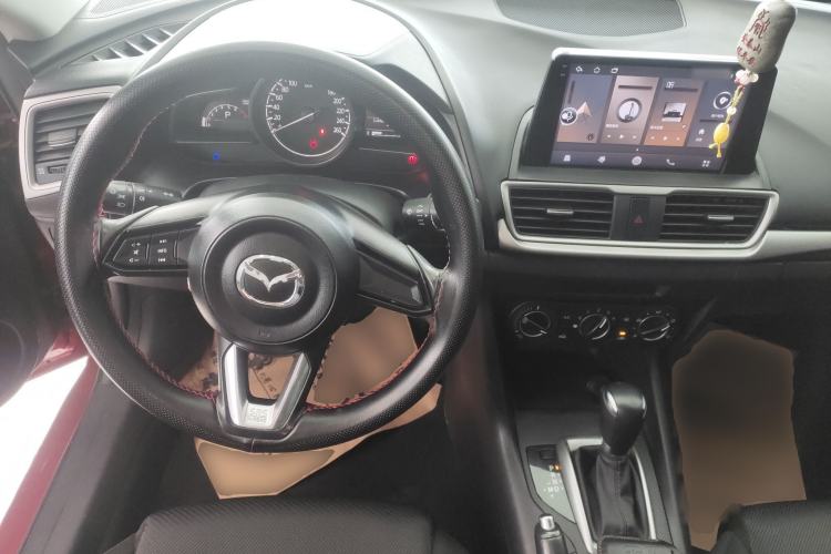 Used Mazda 3 Axela 2017 Sedan 1.5L Automatic Comfort Model Emission Standard China V Center Console