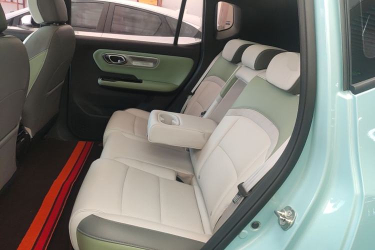 Used AION Y 2022 Plus 70 Tech Edition
