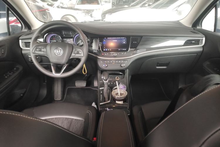 Used Buick Verano 2020 20T CVT Leading Edition Center Console