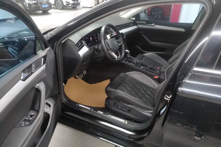 Used Volkswagen Magotan GTE Plug-in Hybrid 2022 GTE Prestige Model