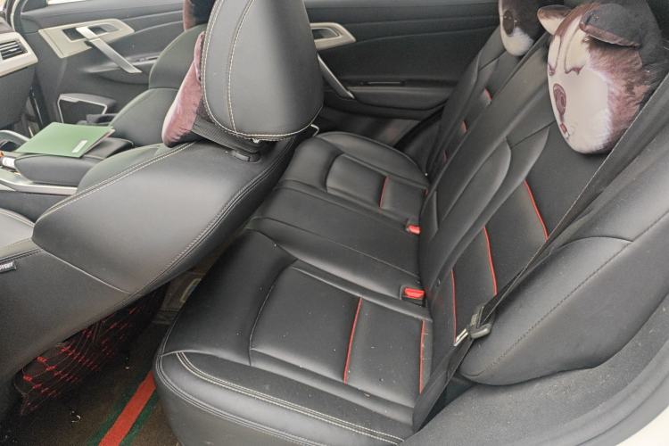 Used Geely Auto Emgrand X7 Sport 2018 1.8TD Automatic Two-Wheel Drive Smart Connect 4G Internet Edition
