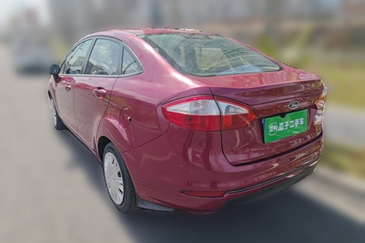 Used Ford Fiesta 2013 Sedan 1.5L Manual Fashion Edition
